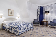 Excelsior Hotel Ernst