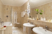 Excelsior Hotel Ernst