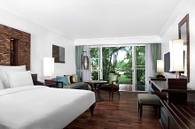 Le Meridien Khao Lak Beach & Spa Resort