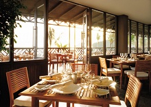 Shangri-La's Barr Al Jissah Resort & Spa  Al Waha