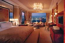 Island Shangri-La Hong Kong