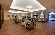 Cesars Temple De Luxe Hotel