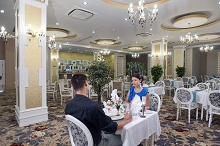 Crystal Tat Beach Golf Resort & Spa