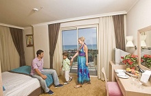 Crystal Hotel Family Resort & SPA