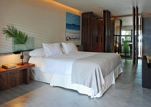 Christopher St Barth