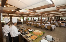 Crystal Green Bay Resort