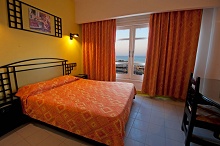 Sunny Days Mirette Family Apartments & Resort