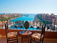 Sunny Days El Palacio