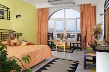 Sunny Days Mirette Family Apartments & Resort