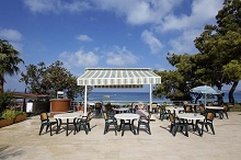 Armas Green Fugla Beach