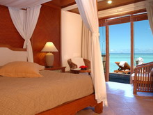 Sheraton Maldives Full Moon Resort & Spa