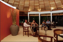 Safari Island Resort & Spa( ex.Dhoni Island Resort )