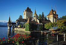 Lake Thun, Oberhoffen Castle